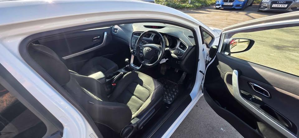 2014 KIA CEED Hatchback for sale at Auto Nation — photo 10