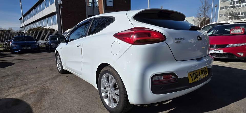 2014 KIA CEED Hatchback for sale at Auto Nation — photo 13