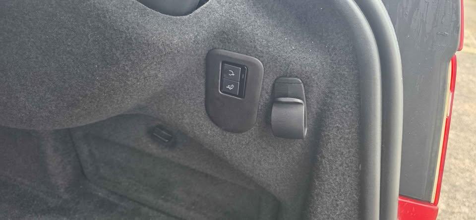 2015 JAGUAR XE Hatchback for sale at Auto Nation — photo 9
